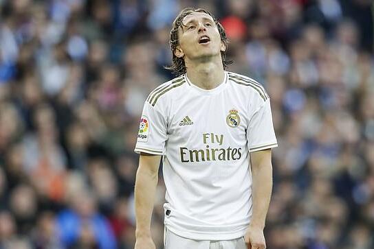 湖人爆冷不敌国王！东契奇狂砍42+7+8难救主，詹姆斯贡献22分，威少蒙克合轰48分斩旧主